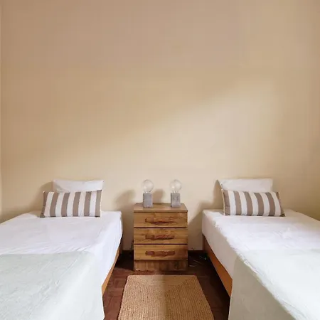 Casa Da Ponta By Casas Dos Lebre